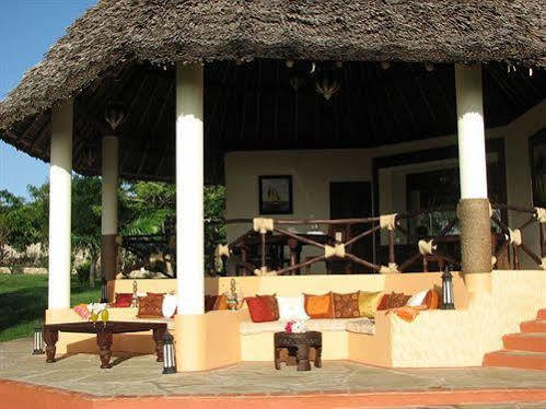 Tijara Beach Hotel Mombasa Exterior photo