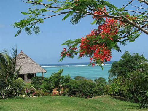 Tijara Beach Hotel Mombasa Exterior photo